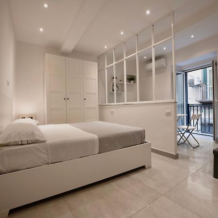 Casa Vacanze Santa Teresella 40 那不勒斯 外观 照片