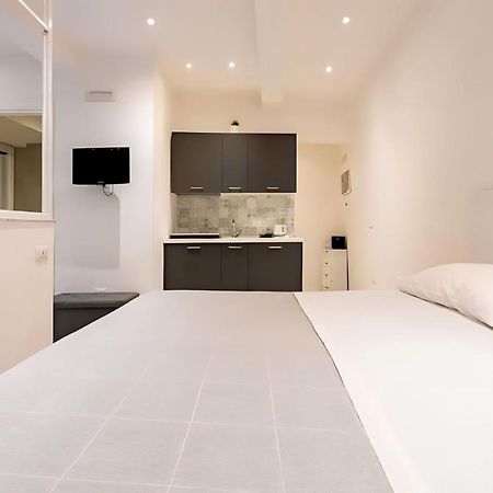 Casa Vacanze Santa Teresella 40 那不勒斯 外观 照片