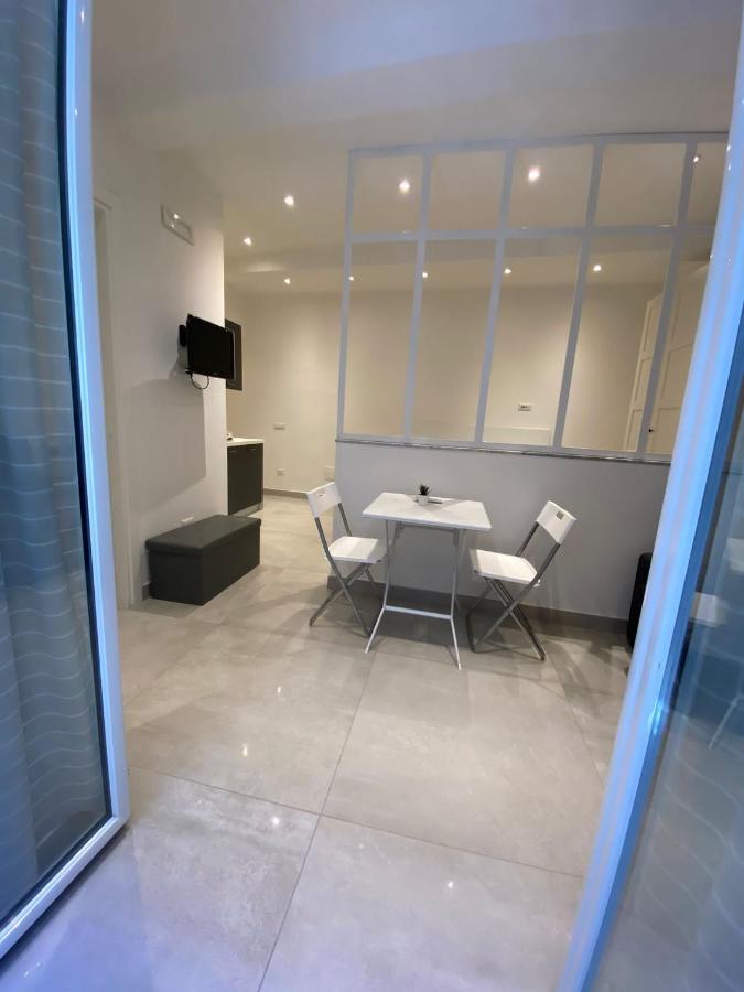 Casa Vacanze Santa Teresella 40 那不勒斯 外观 照片