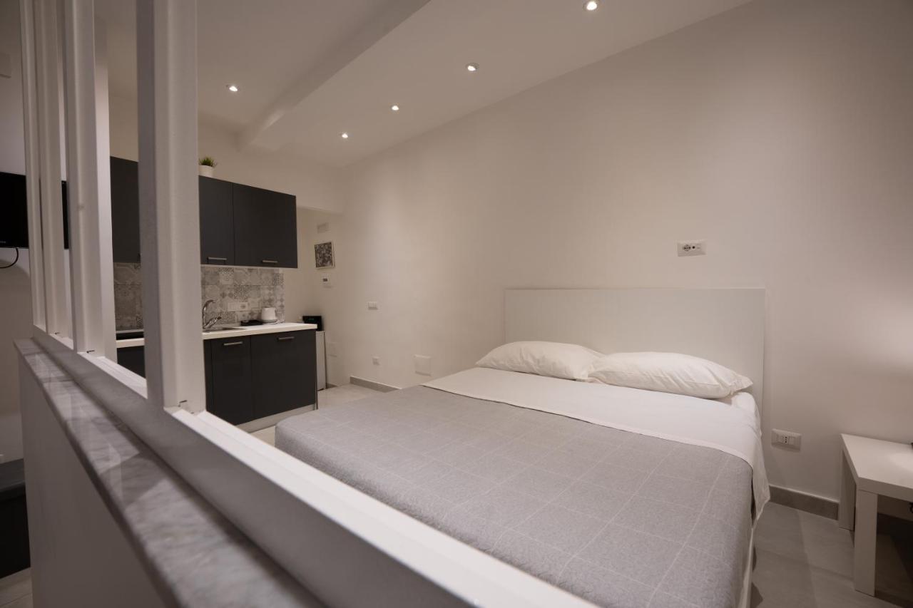 Casa Vacanze Santa Teresella 40 那不勒斯 外观 照片