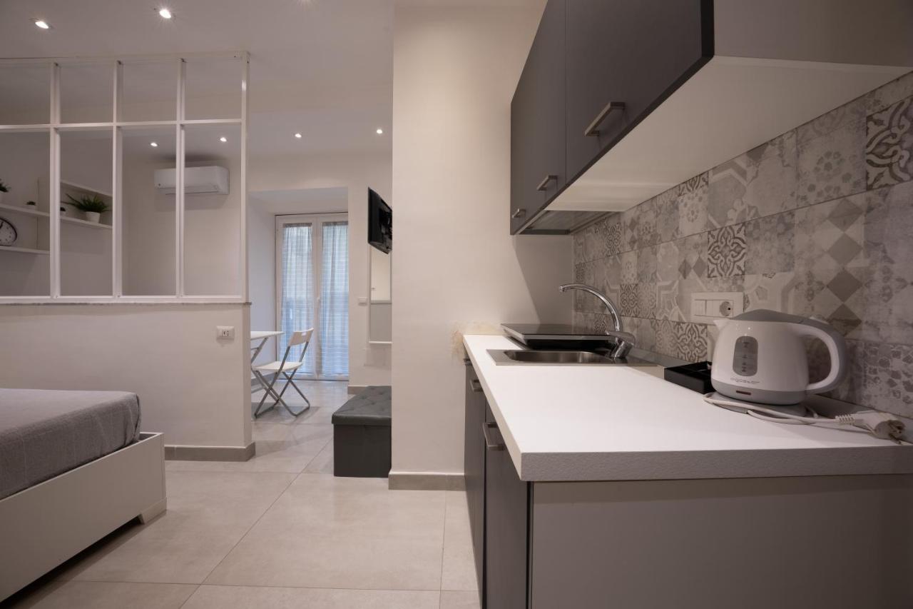 Casa Vacanze Santa Teresella 40 那不勒斯 外观 照片