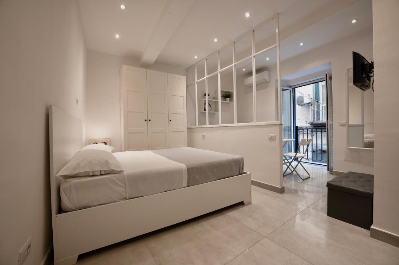 Casa Vacanze Santa Teresella 40 那不勒斯 外观 照片